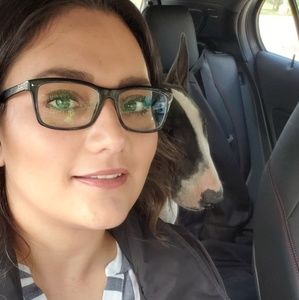 Meet your Posher, Carla